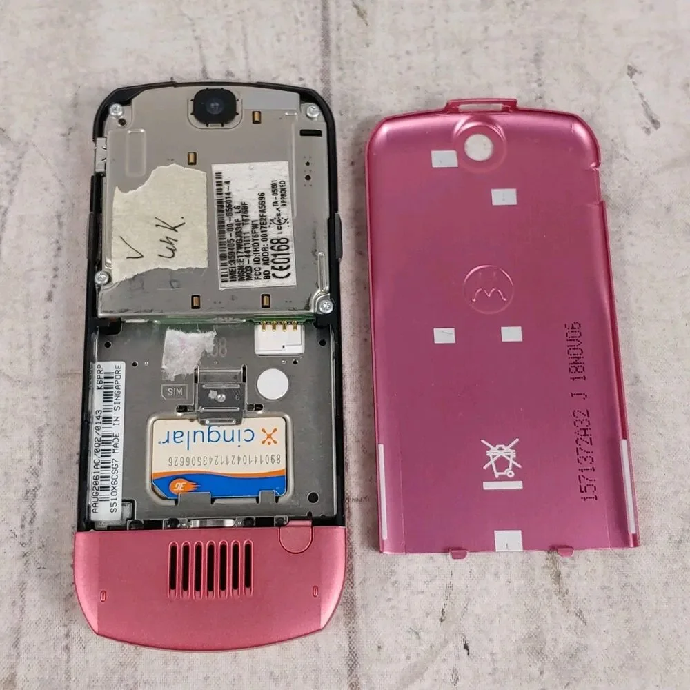 Motorola SLVR L6 UNLOCKED Pink - Cell Phone - TESTED WORKING - Y2K No Battery